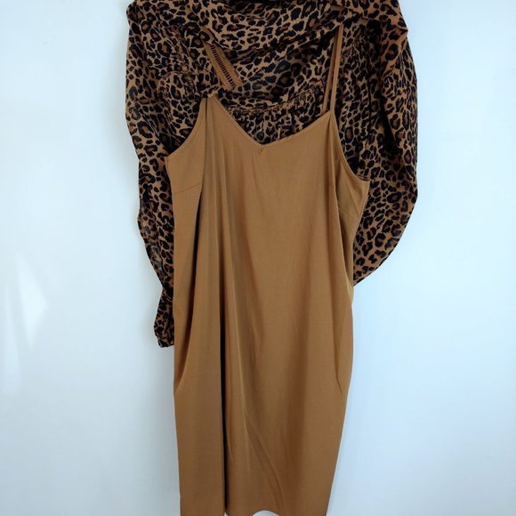 Leopard Print Dress Size Medium NWT - Picture 3 of 10